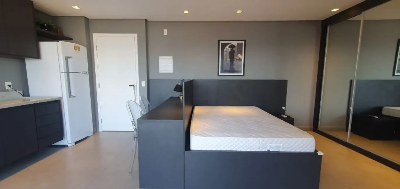Foto 2 de Apartamento com 1 quarto para alugar, 35m2 em Campo Belo, São Paulo - SP