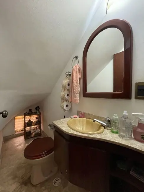 Casa com 4 quartos à venda, 127m2 em Parque Jabaquara, São Paulo - SP - imagem 5 Foto 5 de Casa com 4 quartos à venda, 127m2 em Parque Jabaquara, São Paulo - SP