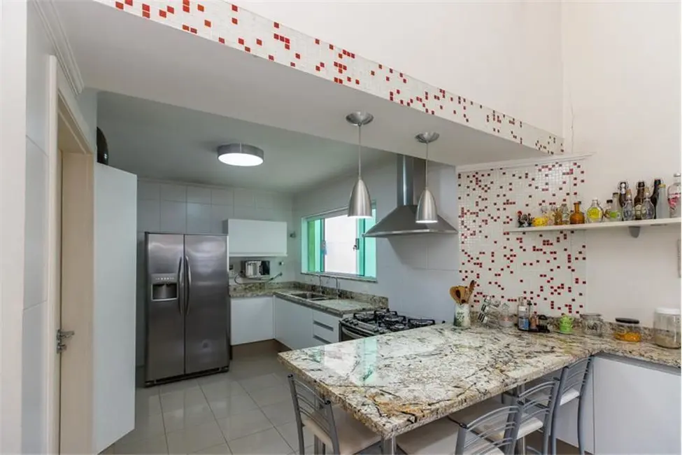 Foto 3 de Casa de Condomínio com 4 quartos à venda, 307m2 em Jardim Prudência, São Paulo - SP