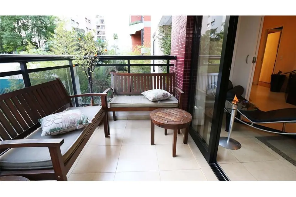 Apartamento com 3 quartos à venda, 141m2 em Pinheiros, São Paulo - SP - imagem 5 Foto 5 de Apartamento com 3 quartos à venda, 141m2 em Pinheiros, São Paulo - SP