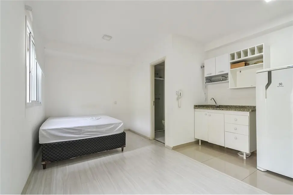 Foto 3 de Kitnet com 1 quarto à venda, 25m2 em Aclimação, São Paulo - SP