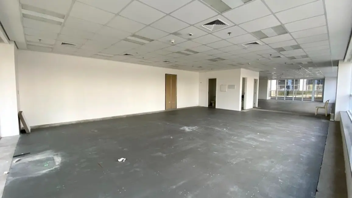 Foto 2 de Sala Comercial à venda e para alugar, 380m2 em Jardim das Acácias, São Paulo - SP
