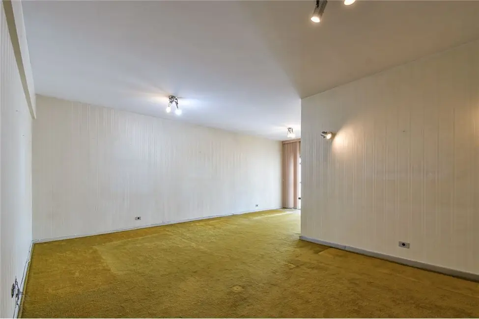 Apartamento com 3 quartos à venda, 146m2 em Aclimação, São Paulo - SP - imagem 5 Foto 5 de Apartamento com 3 quartos à venda, 146m2 em Aclimação, São Paulo - SP