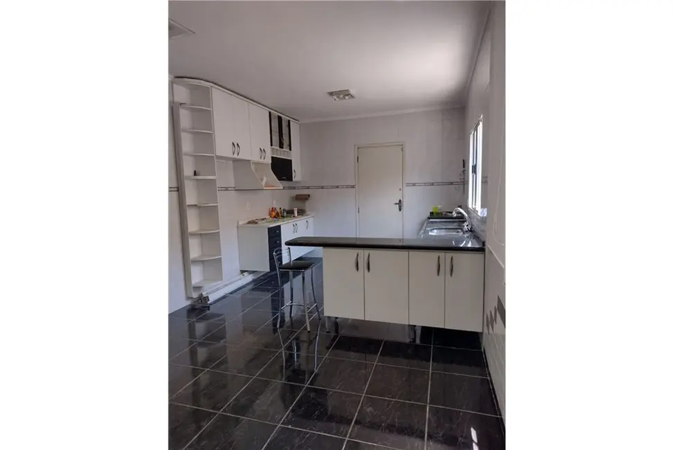 Casa de Condomínio com 3 quartos à venda, 150m2 em Parque Sevilha, São Paulo - SP - imagem 3 Foto 3 de Casa de Condomínio com 3 quartos à venda, 150m2 em Parque Sevilha, São Paulo - SP