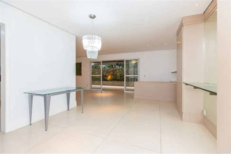 Apartamento com 3 quartos à venda, 199m2 em Alto da Boa Vista, São Paulo - SP - imagem 2 Foto 2 de Apartamento com 3 quartos à venda, 199m2 em Alto da Boa Vista, São Paulo - SP