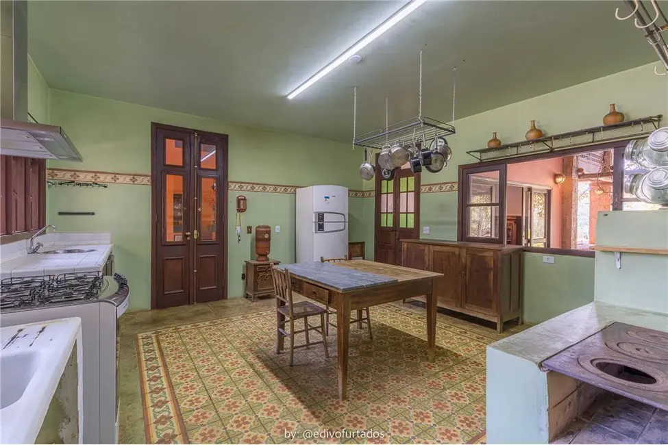 Casa de Condomínio com 4 quartos à venda, 711m2 em Jardim Portugal, Valinhos - SP - imagem 3 Foto 3 de Casa de Condomínio com 4 quartos à venda, 711m2 em Jardim Portugal, Valinhos - SP