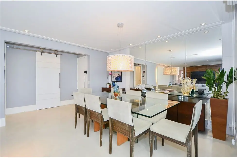 Apartamento com 3 quartos à venda, 143m2 em Chácara Santo Antônio (Zona Sul), São Paulo - SP - imagem 8 Foto 8 de Apartamento com 3 quartos à venda, 143m2 em Chácara Santo Antônio (Zona Sul), São Paulo - SP