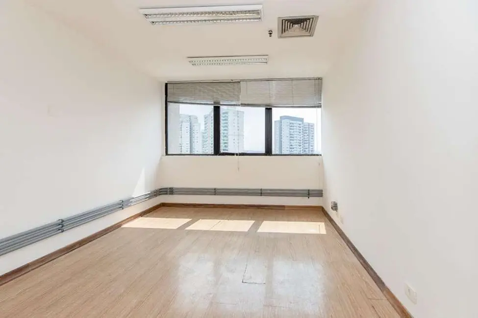 Sala Comercial à venda, 122m2 em Santo Amaro, São Paulo - SP - imagem 6 Foto 6 de Sala Comercial à venda, 122m2 em Santo Amaro, São Paulo - SP