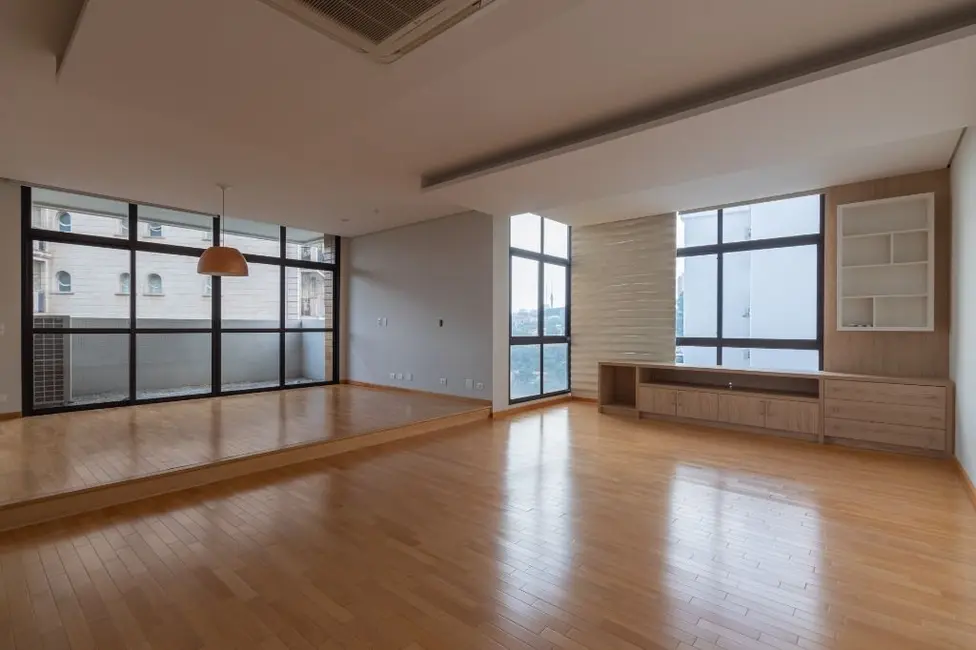 Foto 1 de Apartamento com 3 quartos para alugar, 320m2 em Higienópolis, São Paulo - SP