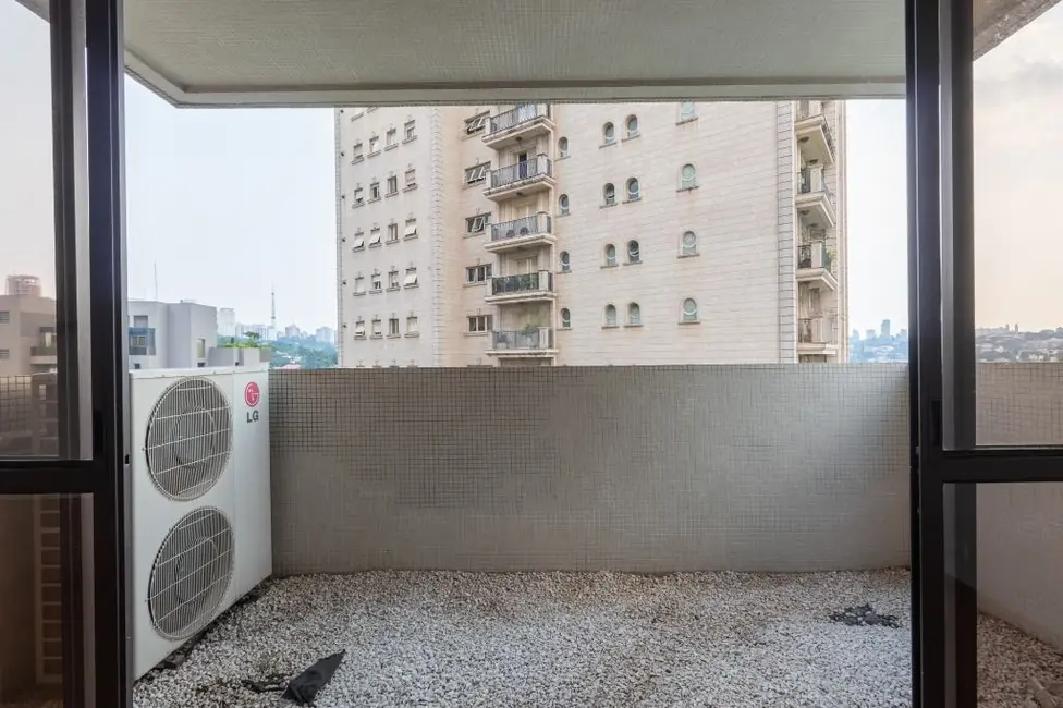 Foto 5 de Apartamento com 3 quartos para alugar, 320m2 em Higienópolis, São Paulo - SP