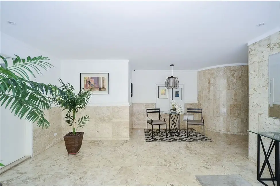 Foto 2 de Apartamento com 2 quartos à venda, 109m2 em Moema, São Paulo - SP