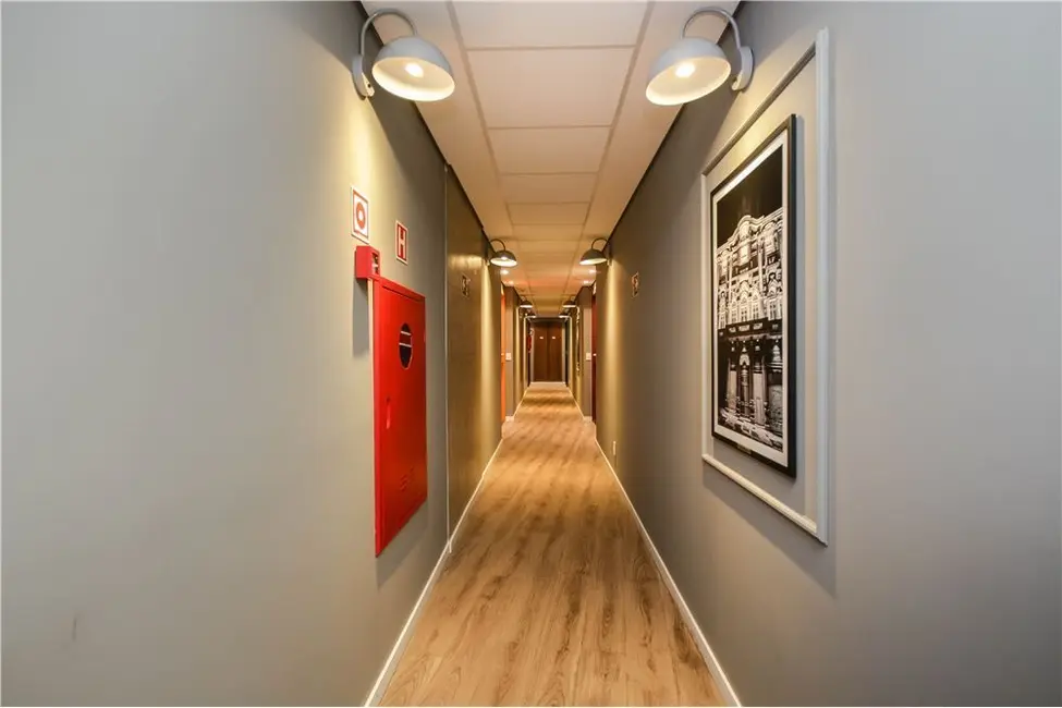 Kitnet com 1 quarto à venda, 28m2 em República, São Paulo - SP - imagem 3 Foto 3 de Kitnet com 1 quarto à venda, 28m2 em República, São Paulo - SP