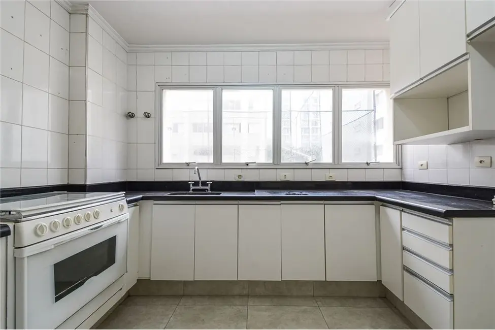 Apartamento com 3 quartos à venda, 161m2 em Moema, São Paulo - SP - imagem 6 Foto 6 de Apartamento com 3 quartos à venda, 161m2 em Moema, São Paulo - SP