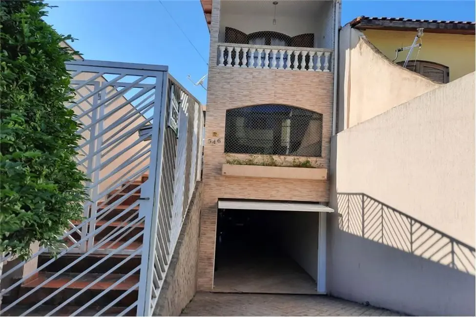 Foto 1 de Casa de Condomínio com 3 quartos à venda, 225m2 em Jardim Nice, São Paulo - SP