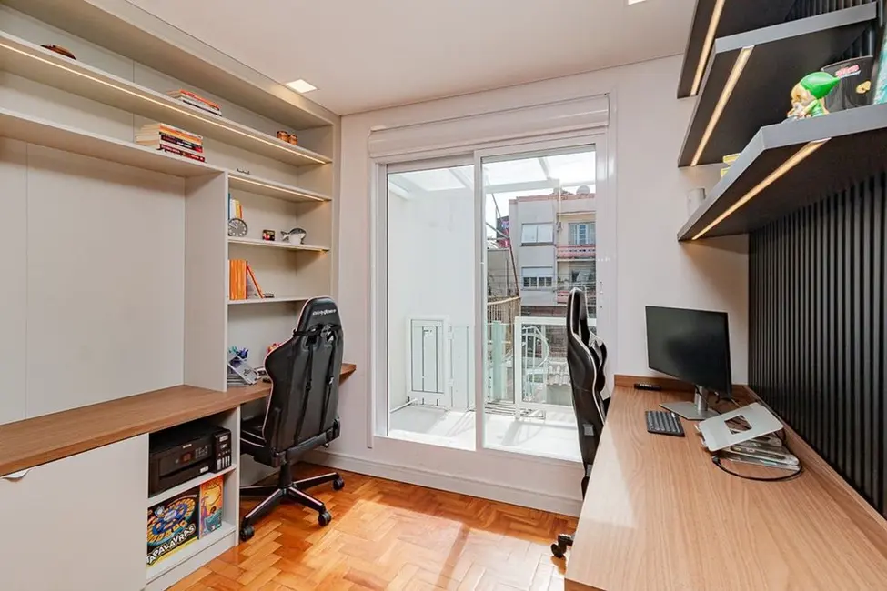 Foto 8 de Apartamento com 3 quartos à venda, 73m2 em Rio Branco, Porto Alegre - RS