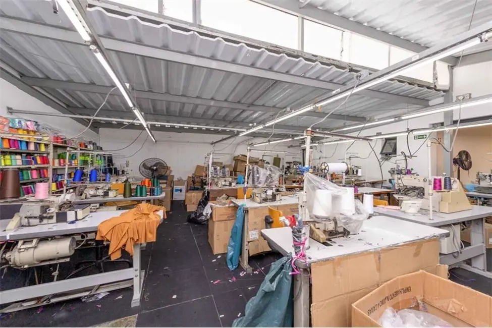 Loja à venda, 320m2 em Moema, São Paulo - SP - imagem 3 Foto 3 de Loja à venda, 320m2 em Moema, São Paulo - SP