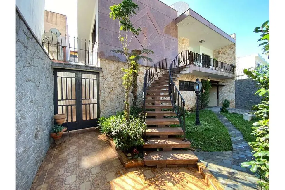 Foto 1 de Casa de Condomínio com 3 quartos à venda, 250m2 em Jardim Piqueroby, São Paulo - SP