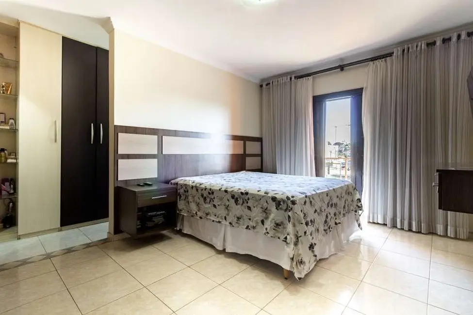 Foto 9 de Casa de Condomínio com 4 quartos à venda, 309m2 em Jardim das Flores, Osasco - SP