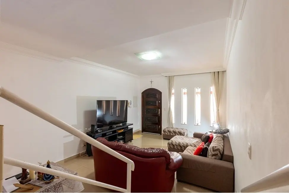 Foto 1 de Casa de Condomínio com 3 quartos à venda, 180m2 em Vila Gumercindo, São Paulo - SP