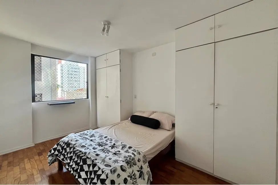 Foto 2 de Apartamento com 2 quartos à venda, 72m2 em Itaim Bibi, São Paulo - SP