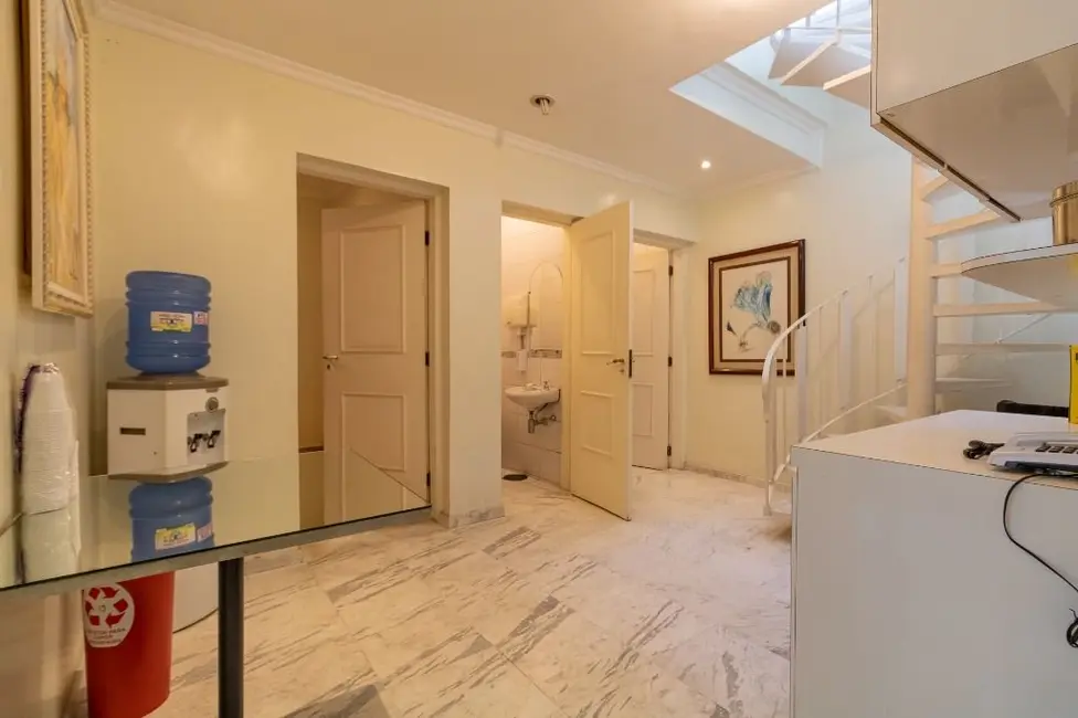 Foto 7 de Casa com 8 quartos para alugar, 146m2 em Vila Nova Conceição, São Paulo - SP