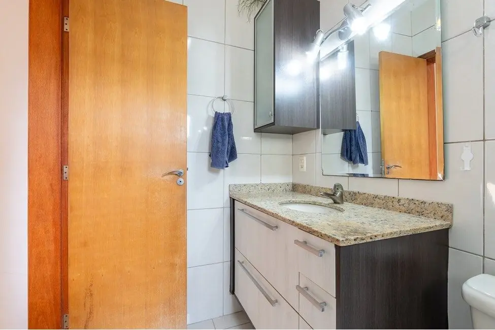 Foto 3 de Casa de Condomínio com 4 quartos à venda, 229m2 em Vila Gumercindo, São Paulo - SP