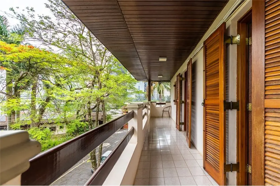 Casa de Condomínio com 5 quartos à venda, 450m2 em Morumbi, São Paulo - SP - imagem 5 Foto 5 de Casa de Condomínio com 5 quartos à venda, 450m2 em Morumbi, São Paulo - SP