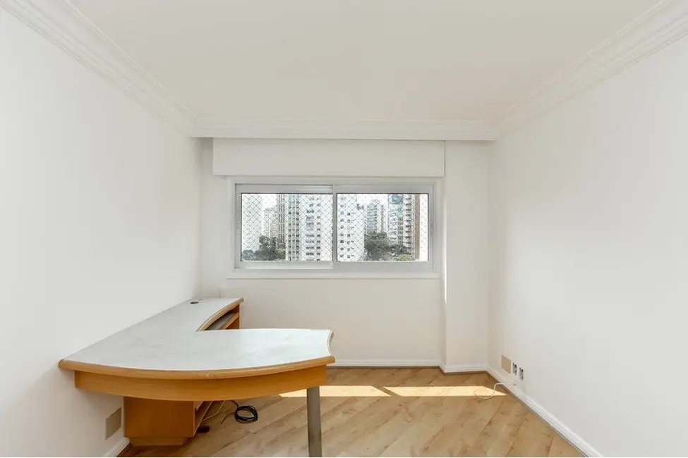 Apartamento com 3 quartos à venda, 190m2 em Jardim Paulista, São Paulo - SP - imagem 4 Foto 4 de Apartamento com 3 quartos à venda, 190m2 em Jardim Paulista, São Paulo - SP