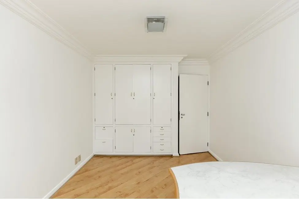 Apartamento com 3 quartos à venda, 190m2 em Jardim Paulista, São Paulo - SP - imagem 5 Foto 5 de Apartamento com 3 quartos à venda, 190m2 em Jardim Paulista, São Paulo - SP