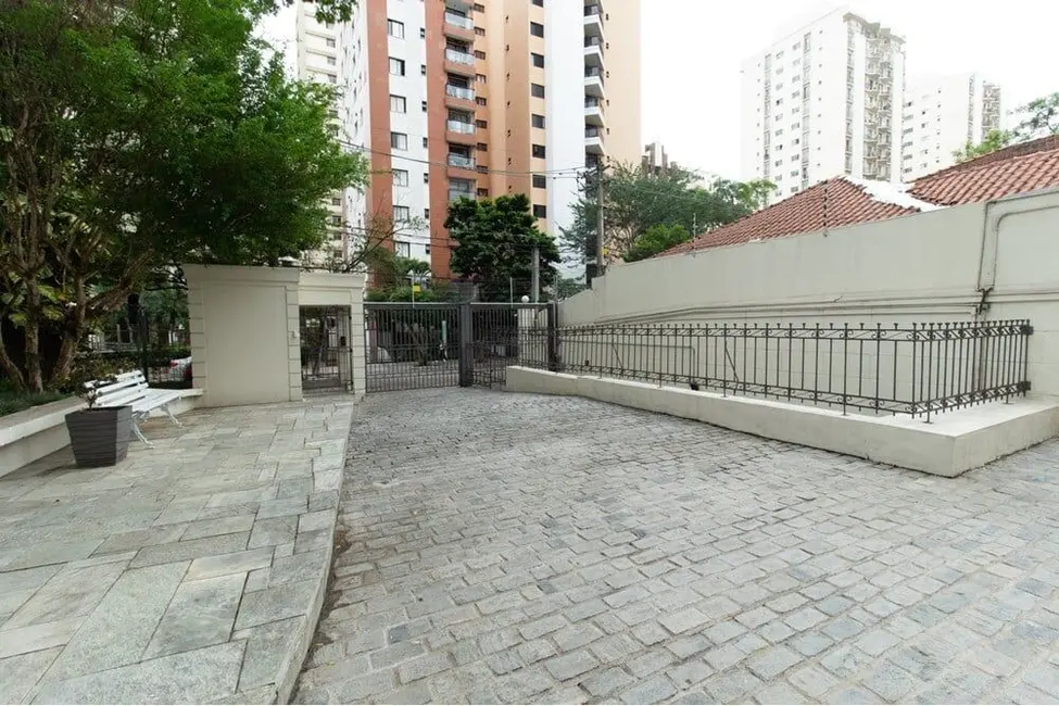 Apartamento com 3 quartos à venda, 117m2 em Moema, São Paulo - SP - imagem 7 Foto 7 de Apartamento com 3 quartos à venda, 117m2 em Moema, São Paulo - SP