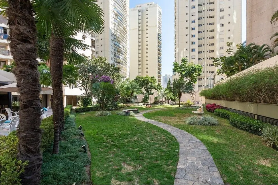 Foto 4 de Apartamento com 3 quartos à venda, 120m2 em Moema, São Paulo - SP