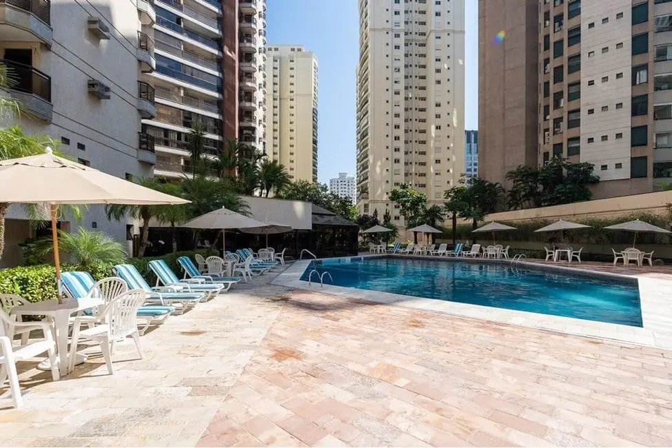 Apartamento com 3 quartos à venda, 120m2 em Moema, São Paulo - SP - imagem 7 Foto 7 de Apartamento com 3 quartos à venda, 120m2 em Moema, São Paulo - SP