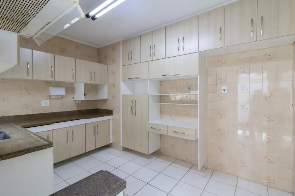 Casa de Condomínio com 3 quartos à venda, 215m2 em Jardim Santa Francisca, Guarulhos - SP - imagem 7 Foto 7 de Casa de Condomínio com 3 quartos à venda, 215m2 em Jardim Santa Francisca, Guarulhos - SP