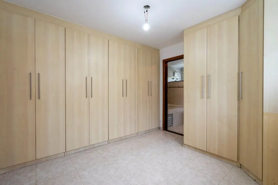 Foto 2 de Casa de Condomínio com 3 quartos à venda, 324m2 em Gramado, Cotia - SP