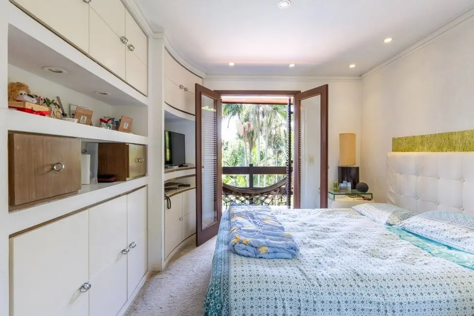 Foto 3 de Casa de Condomínio com 3 quartos à venda, 376m2 em Transurb, Itapevi - SP