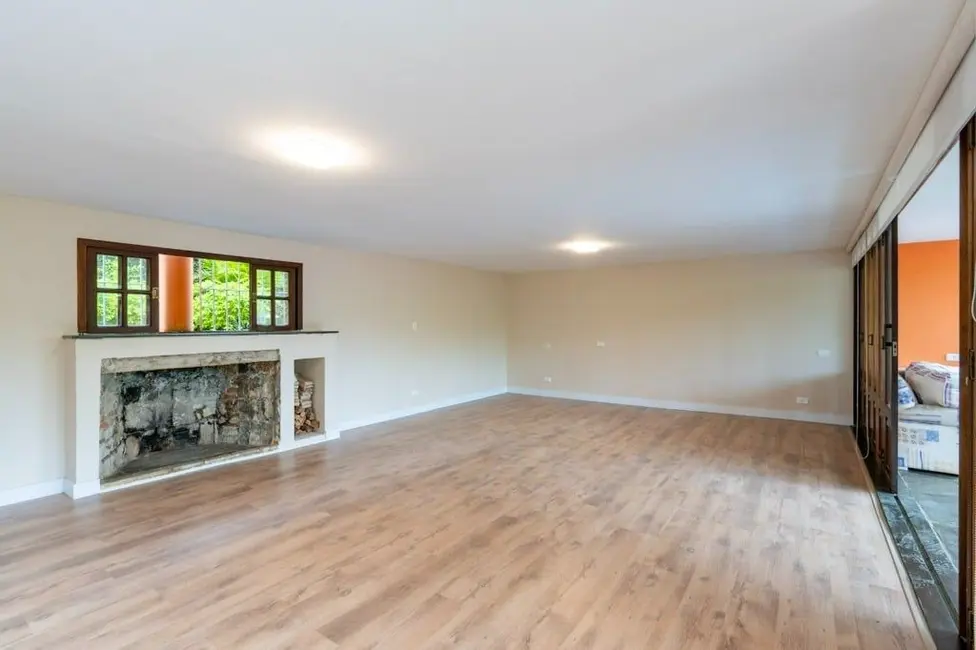 Casa de Condomínio com 5 quartos à venda, 380m2 em Granja Viana, Cotia - SP - imagem 6 Foto 6 de Casa de Condomínio com 5 quartos à venda, 380m2 em Granja Viana, Cotia - SP