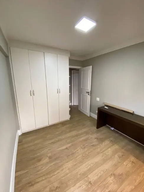 Apartamento com 2 quartos para alugar, 83m2 em Vila Nova Conceição, São Paulo - SP - imagem 6 Foto 6 de Apartamento com 2 quartos para alugar, 83m2 em Vila Nova Conceição, São Paulo - SP
