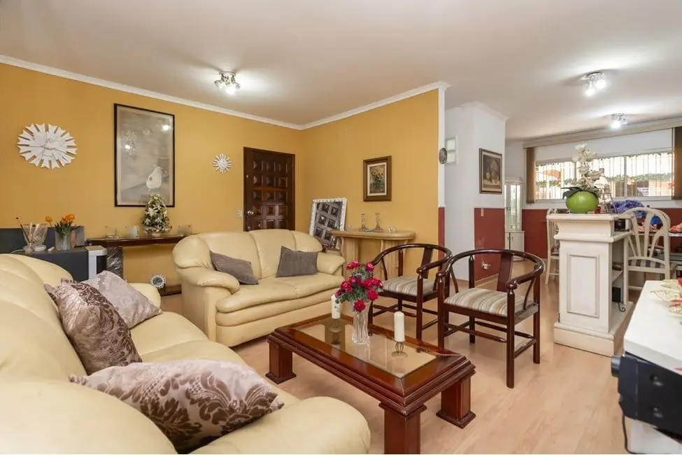 Foto 1 de Casa de Condomínio com 3 quartos à venda, 200m2 em Cupecê, São Paulo - SP