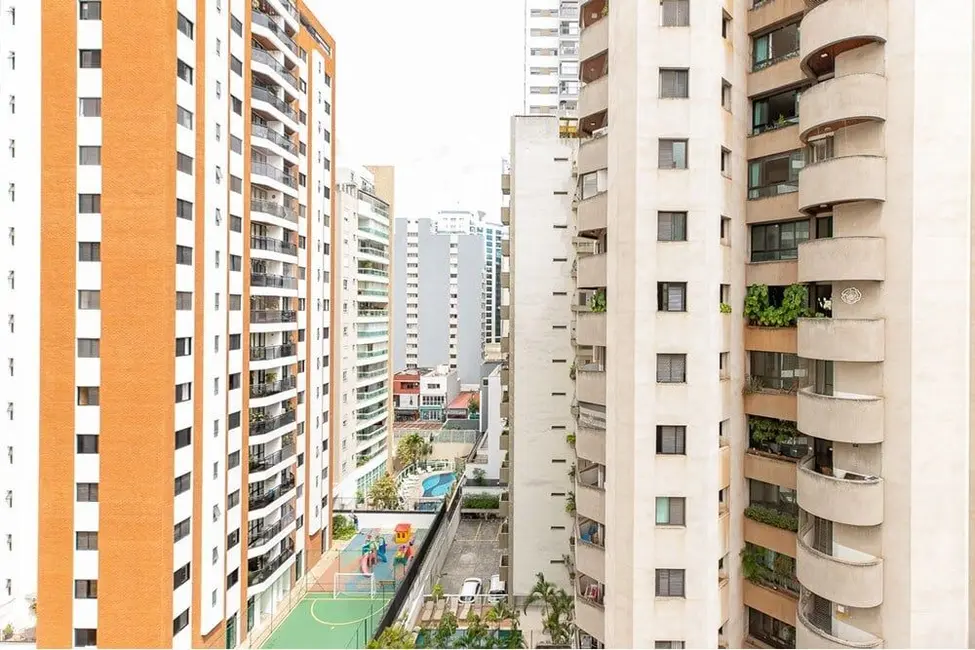 Foto 4 de Apartamento com 2 quartos à venda, 57m2 em Moema, São Paulo - SP
