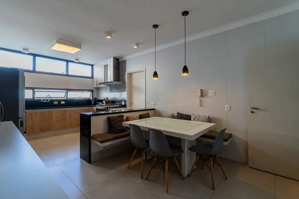 Foto 9 de Apartamento com 4 quartos à venda, 261m2 em Vila Morumbi, São Paulo - SP