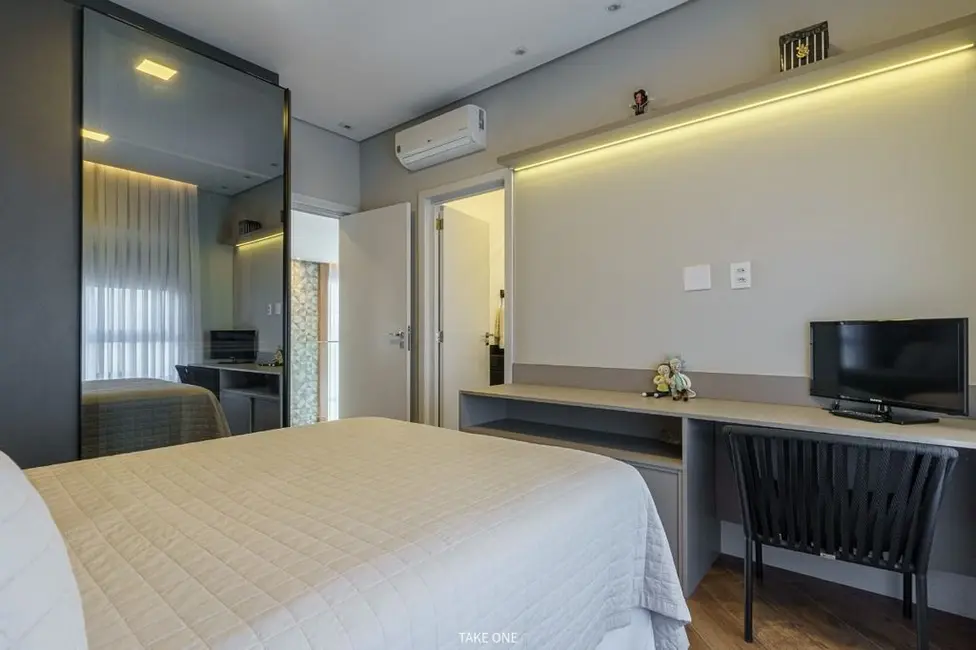 Foto 4 de Casa de Condomínio com 4 quartos à venda, 560m2 em Monte Alegre, Vinhedo - SP