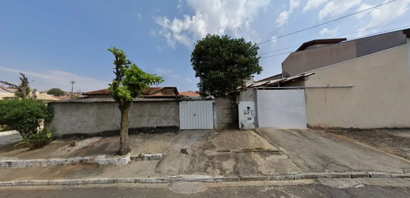 Foto 2 de Terreno / Lote à venda, 300m2 em Jardim América, Taubate - SP