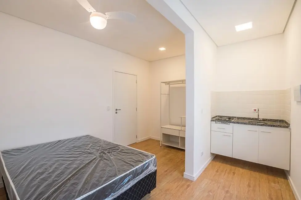 Foto 2 de Kitnet com 1 quarto para alugar, 24m2 em Aclimação, São Paulo - SP