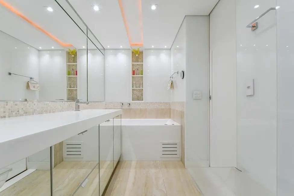 Foto 2 de Apartamento com 3 quartos à venda, 244m2 em Vila Nova Conceição, São Paulo - SP