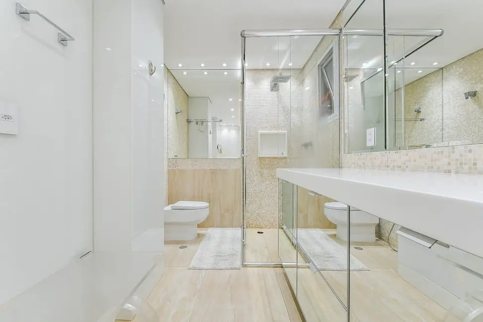 Apartamento com 3 quartos à venda, 244m2 em Vila Nova Conceição, São Paulo - SP - imagem 3 Foto 3 de Apartamento com 3 quartos à venda, 244m2 em Vila Nova Conceição, São Paulo - SP