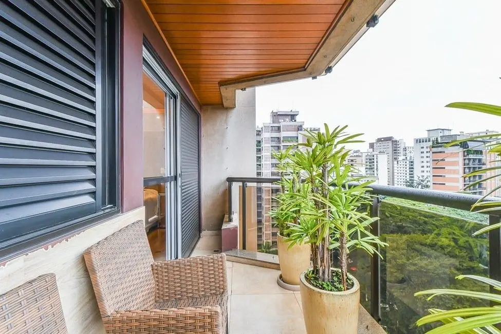 Apartamento com 3 quartos à venda, 244m2 em Vila Nova Conceição, São Paulo - SP - imagem 9 Foto 9 de Apartamento com 3 quartos à venda, 244m2 em Vila Nova Conceição, São Paulo - SP