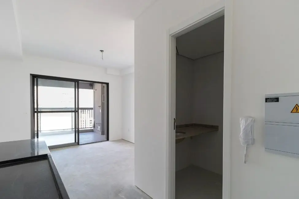 Kitnet com 1 quarto à venda, 31m2 em Jardim das Acácias, São Paulo - SP - imagem 1 Foto 1 de Kitnet com 1 quarto à venda, 31m2 em Jardim das Acácias, São Paulo - SP