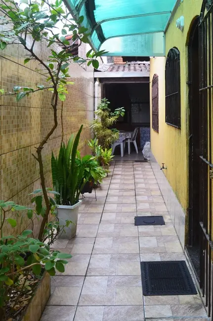 Foto 2 de Casa de Condomínio com 3 quartos à venda, 143m2 em Mongagua - SP