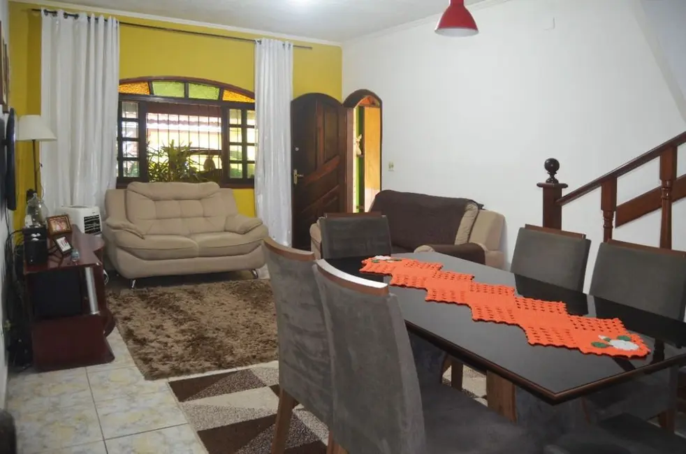 Foto 1 de Casa de Condomínio com 3 quartos à venda, 143m2 em Mongagua - SP