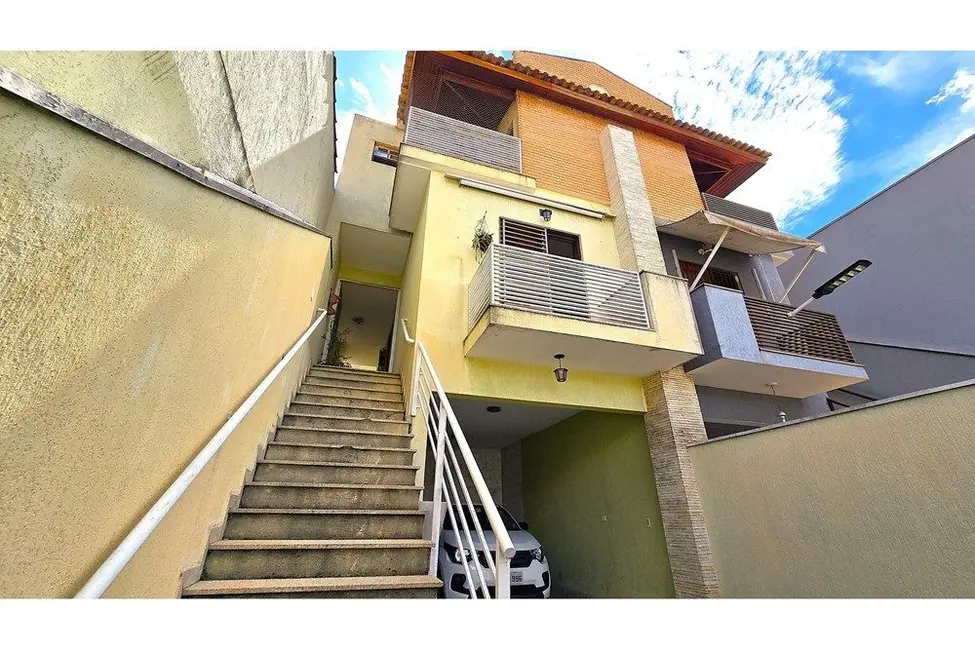 Foto 1 de Casa de Condomínio com 4 quartos à venda, 210m2 em Vila Romana, São Paulo - SP